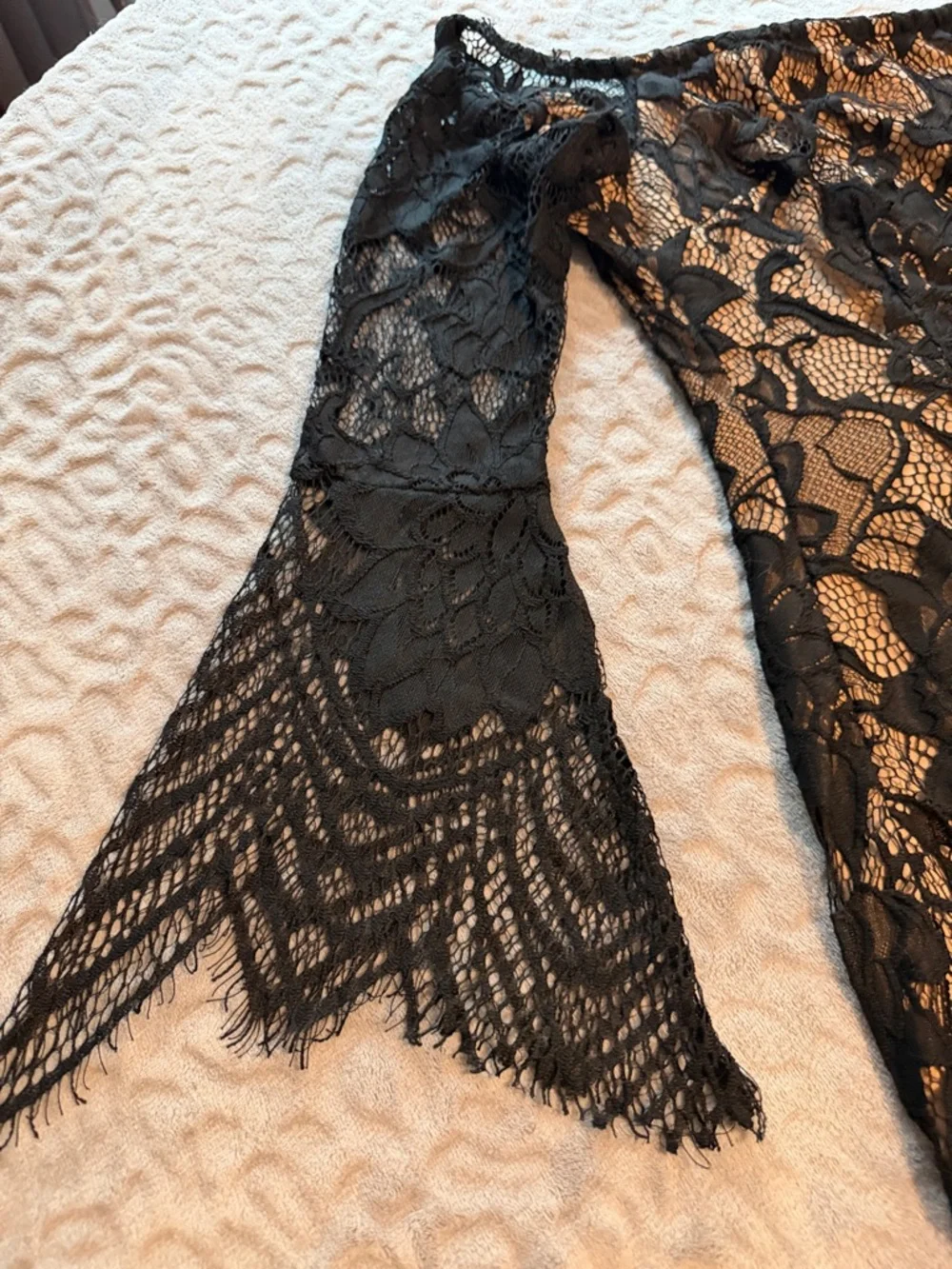 Guess elegant off